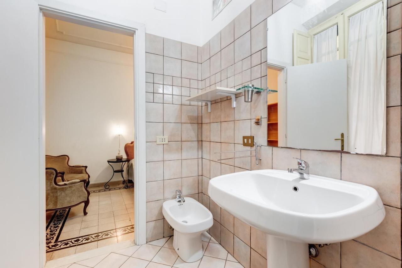 Stanze Con Bagno Privato, Wi-fi, Vicino Al Vaticano Homestay