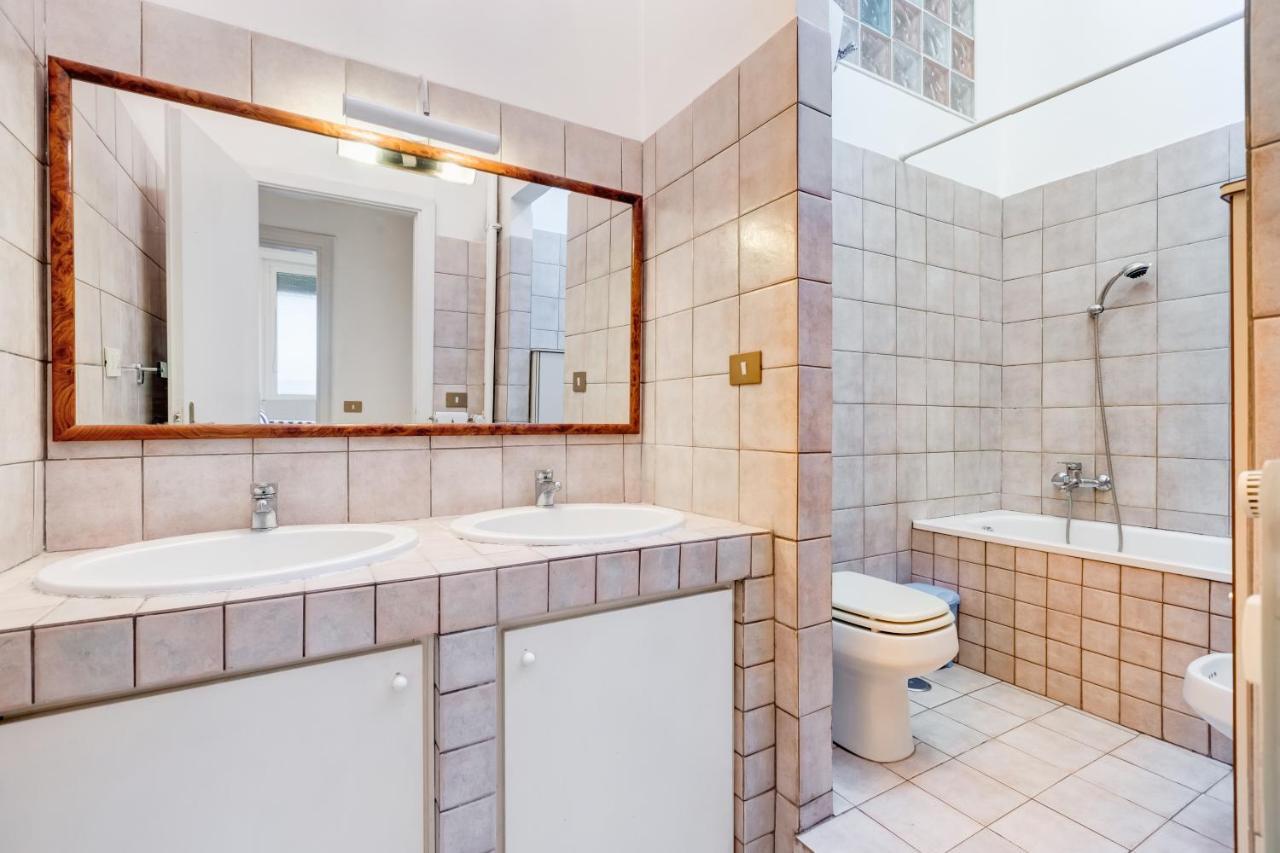 Homestay Stanze Con Bagno Privato, Wi-fi, Vicino Al Vaticano